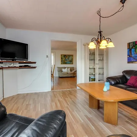 度假居 Fraþulf - 6km From The Sea By Interhome *